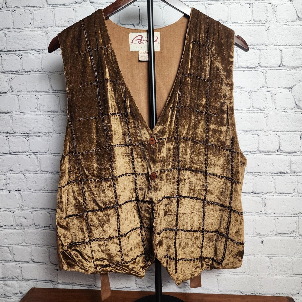 L vintage all brown velvety with vertical and horizontal beaded lines